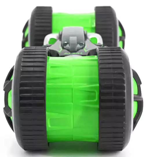 Toy car, with charger and remote, green or red, 615-5588 MKB