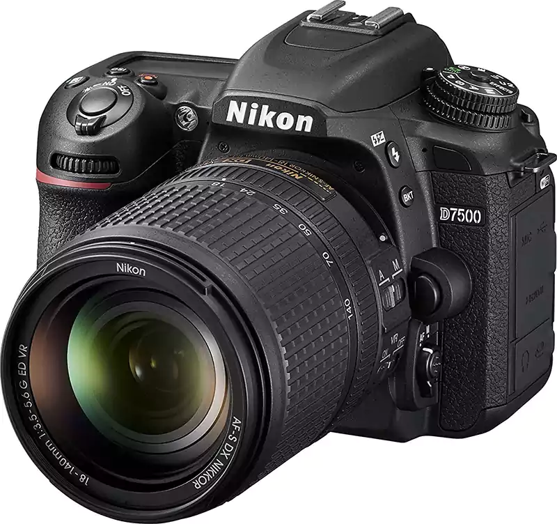 كاميرا نيكون D7500، دقة 20.9 ميجابكسل، عدسة 18-140 ملم، اسود