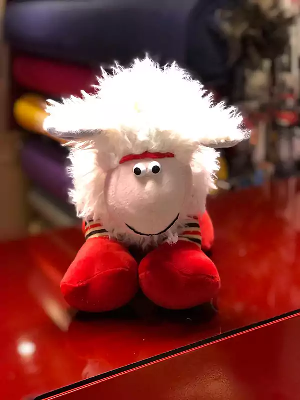 لعبة خروف مقلم، F191