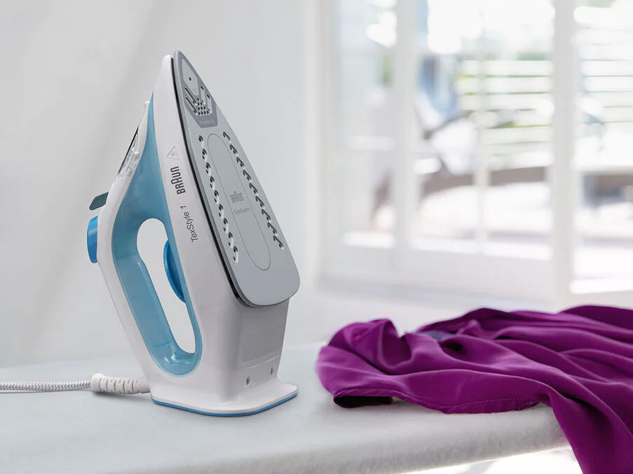 Braun Steam Iron 2000 Watt, Blue, SI1050BL