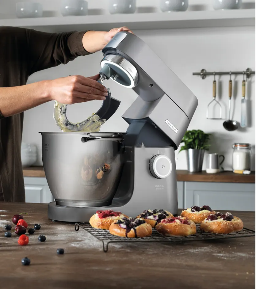 Kenwood Chef Stand Mixer, 1700 Watt, 6.7 Liters, Titanium, KVL8000S