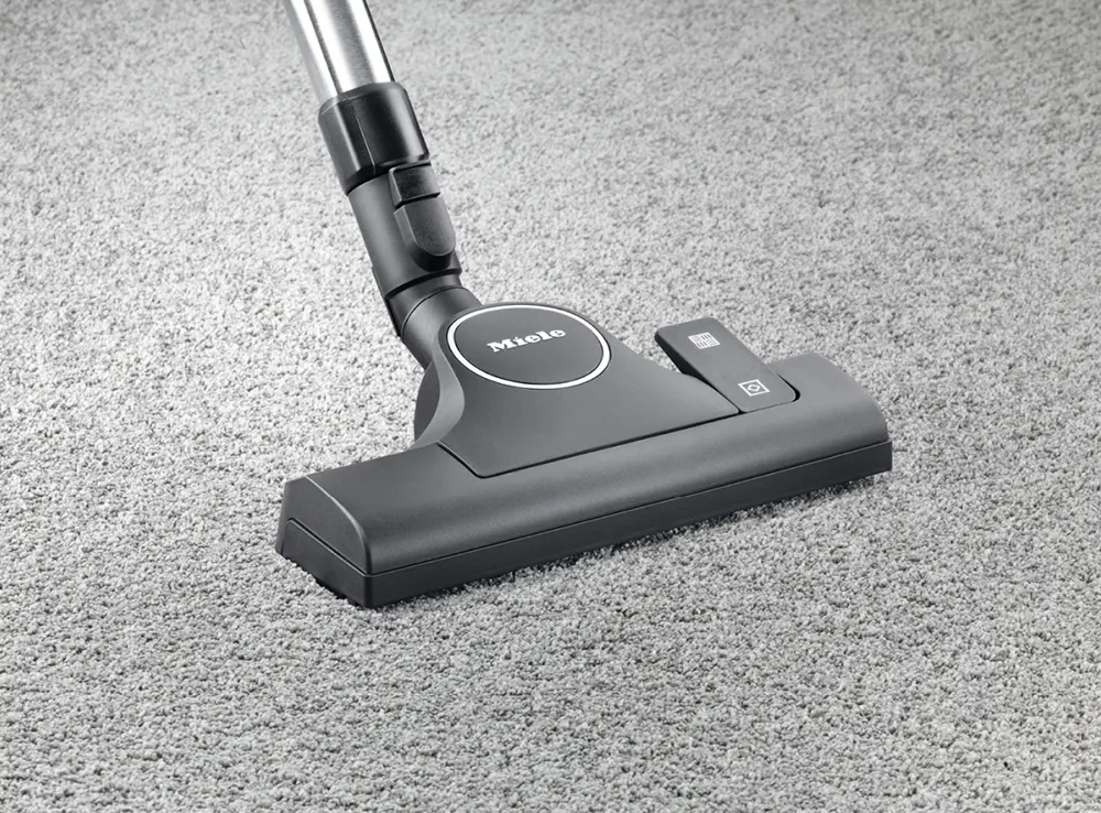 Miele Vacuum Cleaner, 2000 Watt, 3D Dustbag, Red, SGDA C3