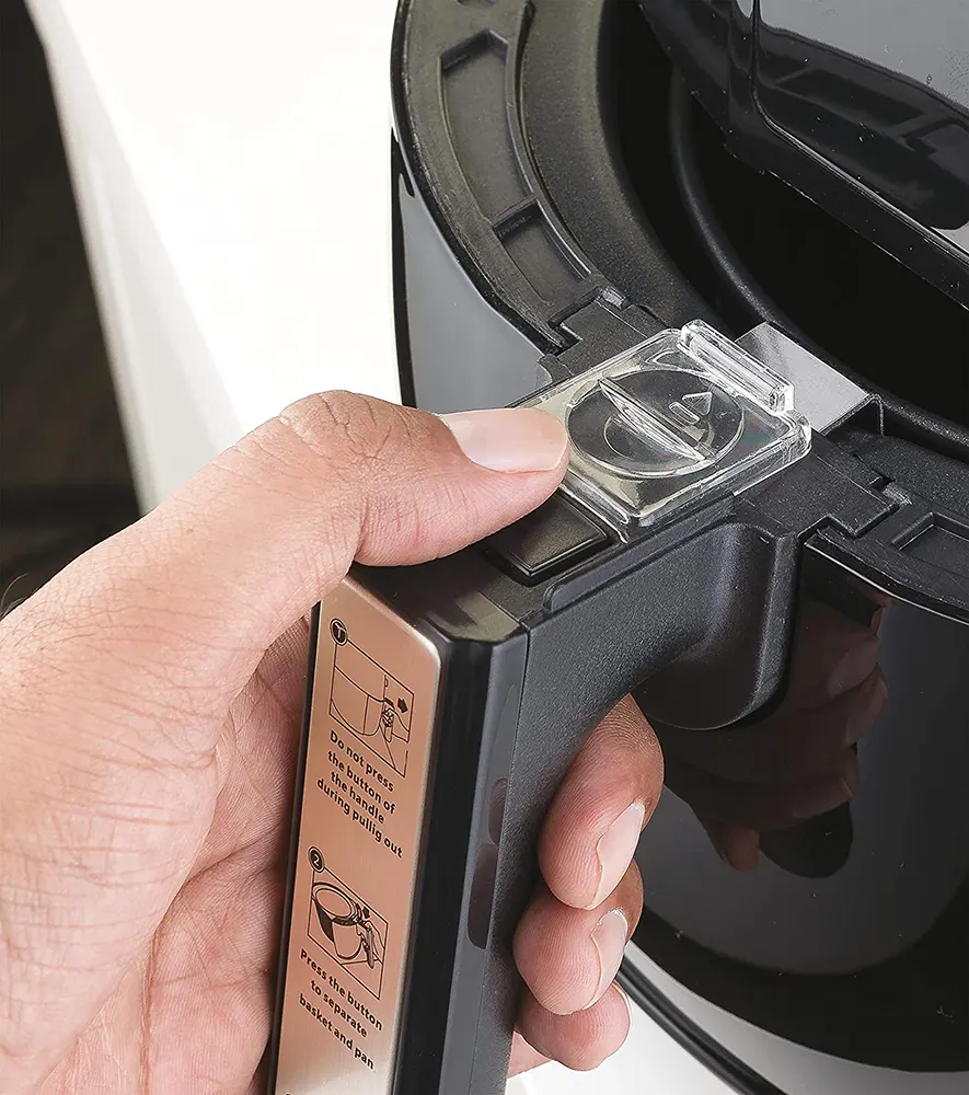 Black & Decker Air Fryer 1500W, 2.5L, Black, AF200