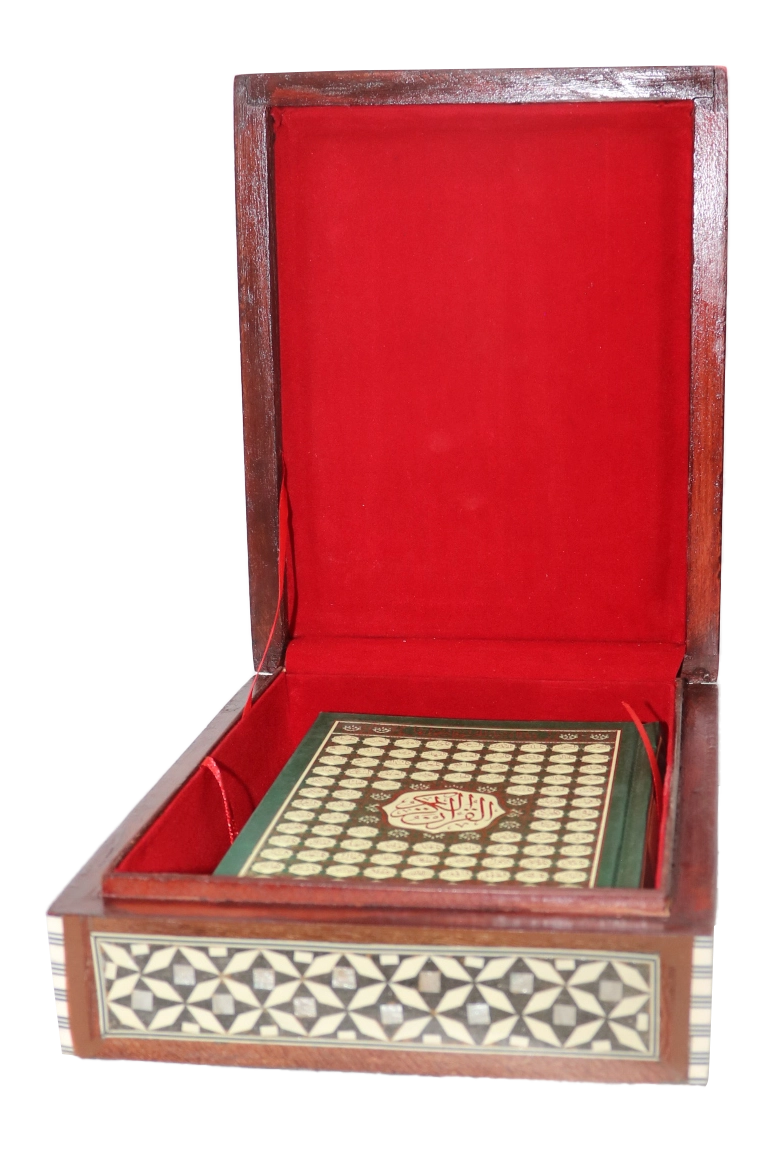 Seashell Quran Box - Black Decorated