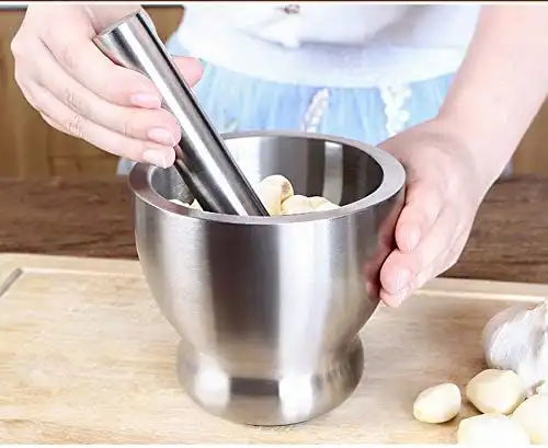 هون مصنوع من الأستانلس بالغطاء