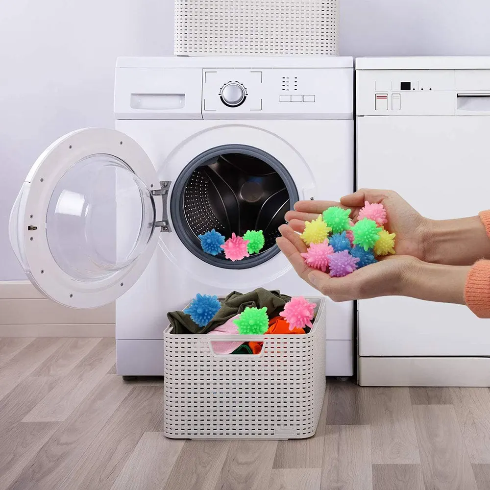 Reusable silicone laundry balls to prevent tangling of clothes - colors