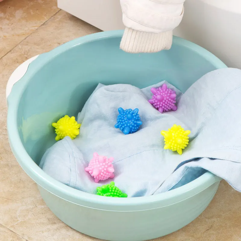 Reusable silicone laundry balls to prevent tangling of clothes - colors