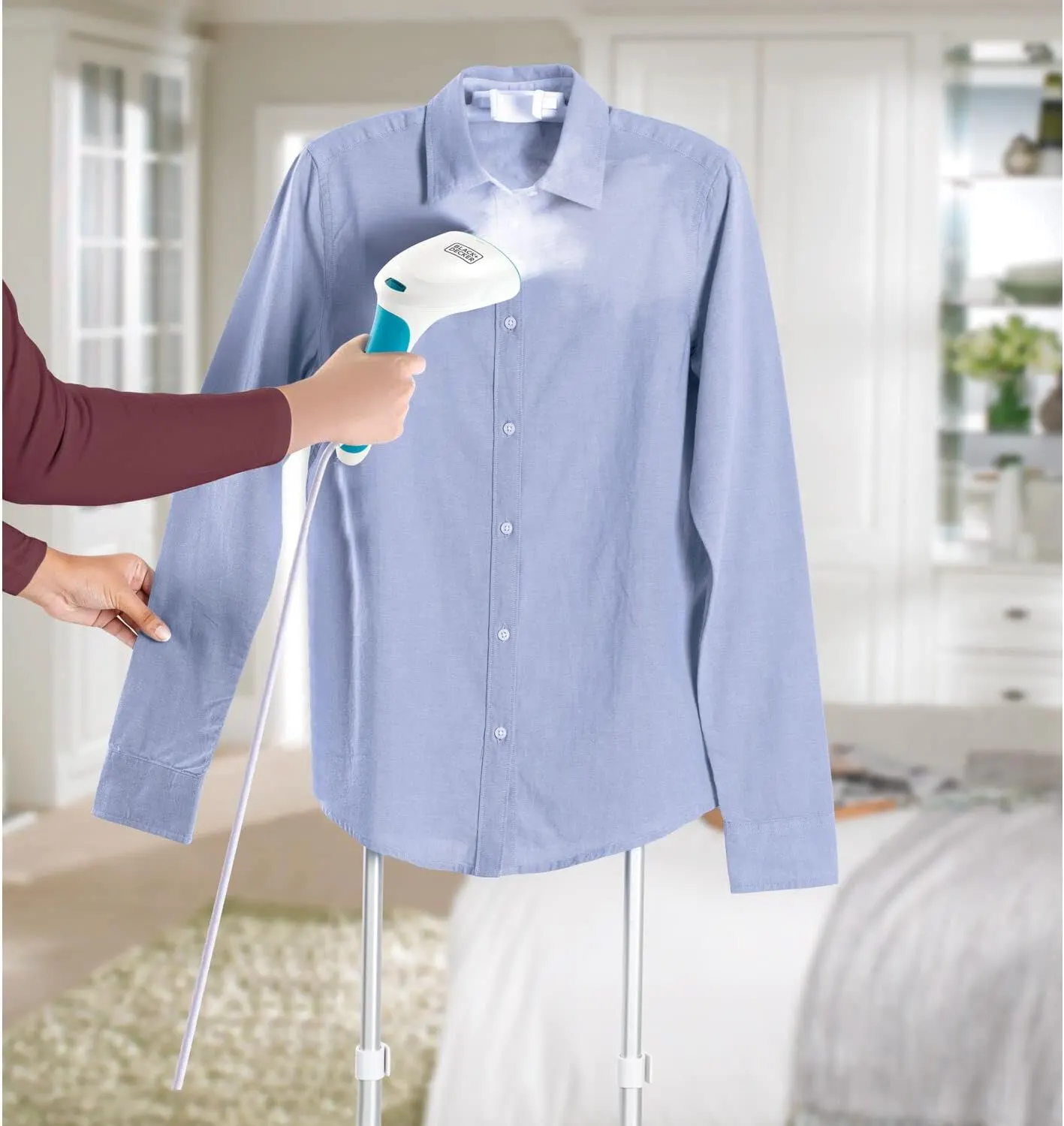 مكواة ملابس بخار محمولة  بلاك اند ديكر قابلة لاعادة التعبئة اتوماتيكيا  ، 1200 وات،أبيض ،PGST120-B5