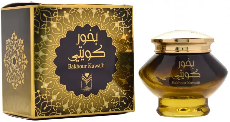 Almas Kuwaiti incense sticks, composed of white flowers, patchouli, saffron, sandalwood, and oriental blends, 40 grams