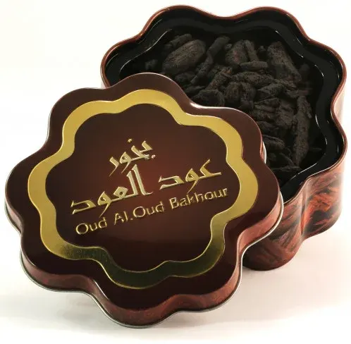 Almas Oud Al-Oud incense chips, composed of oriental oils, oud, saffron, and sandalwood, 30 grams