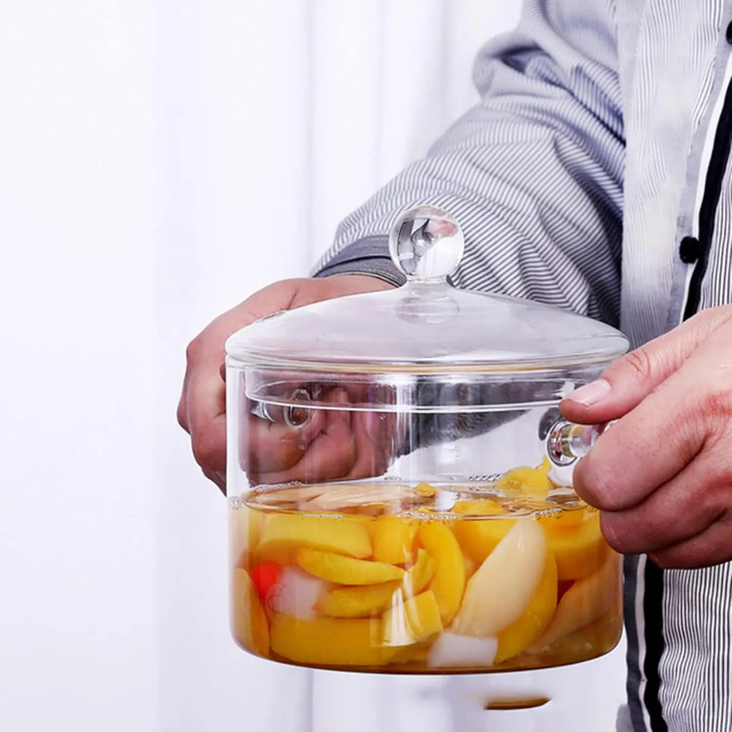 Large pyrex glass pot