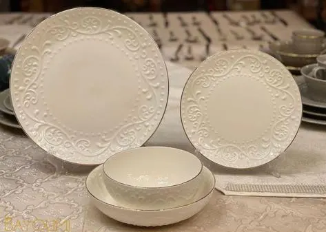 Home Secret Round porcelain dinner set , 24 pieces, white gilded