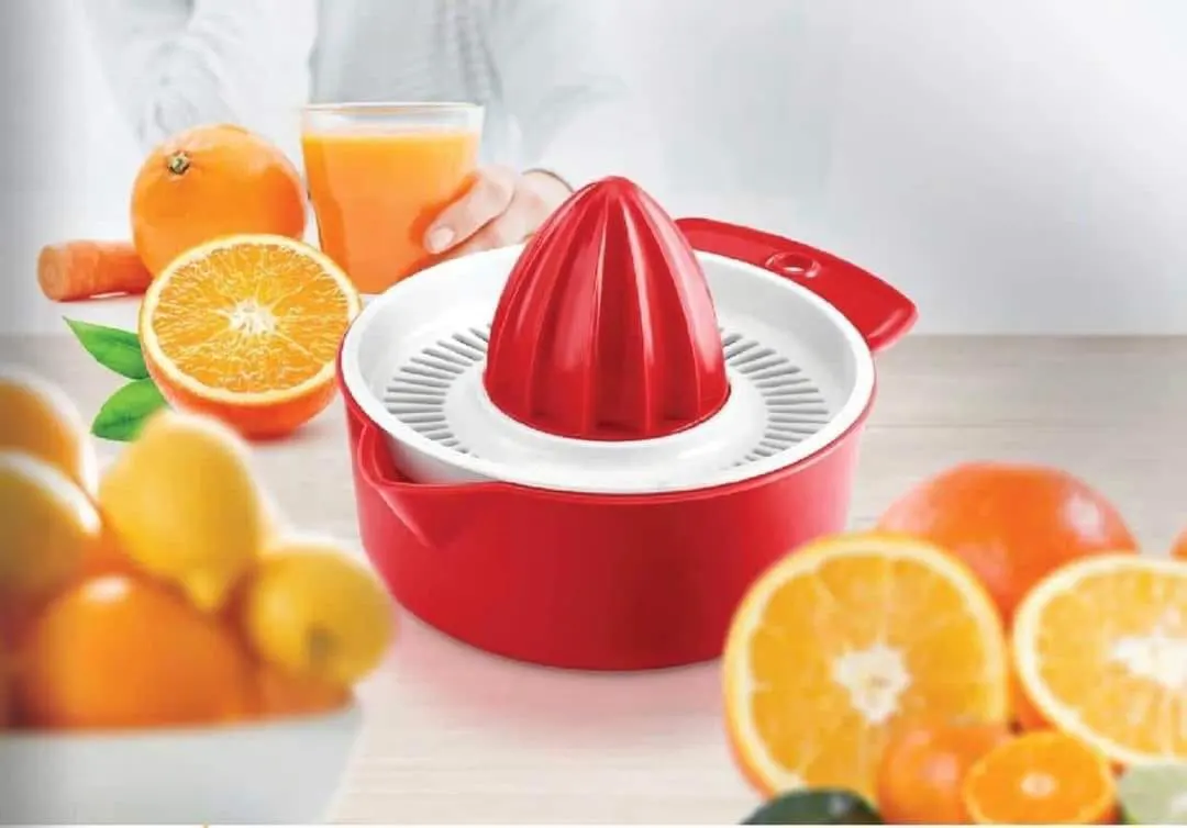 Zara manual orange juicer, colors