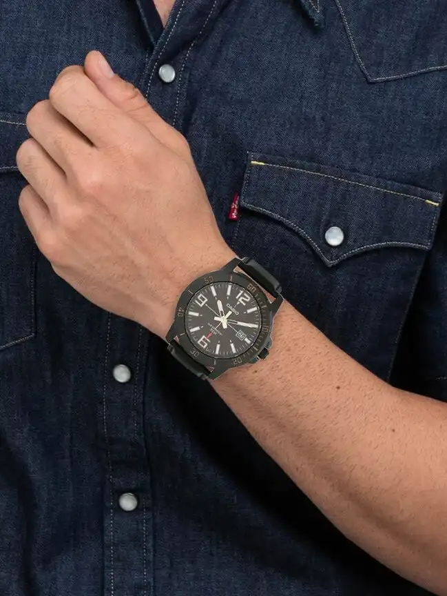 Casio Men's Watch, Analog, Leather Strap, Black MTP-VD01BL-5BVUDF