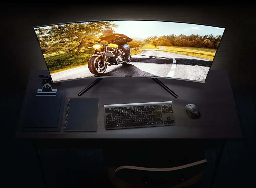 Samsung 32-Inch Curved Gaming Computer Monitor, 4K Resolution, 178 Hz Refresh Rate, LU32R590CWMXEG