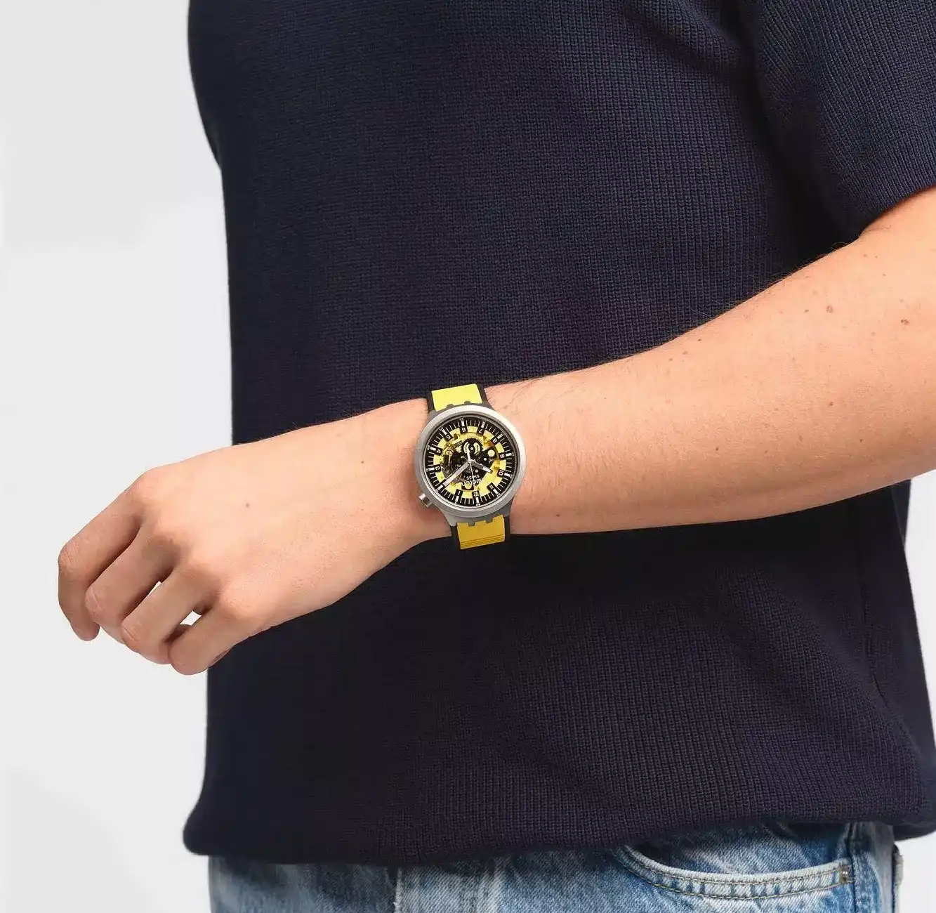 Swatch Unisex 's Round Shape Rubber Strap Analog Wrist Watch, yellow , SB07S109
