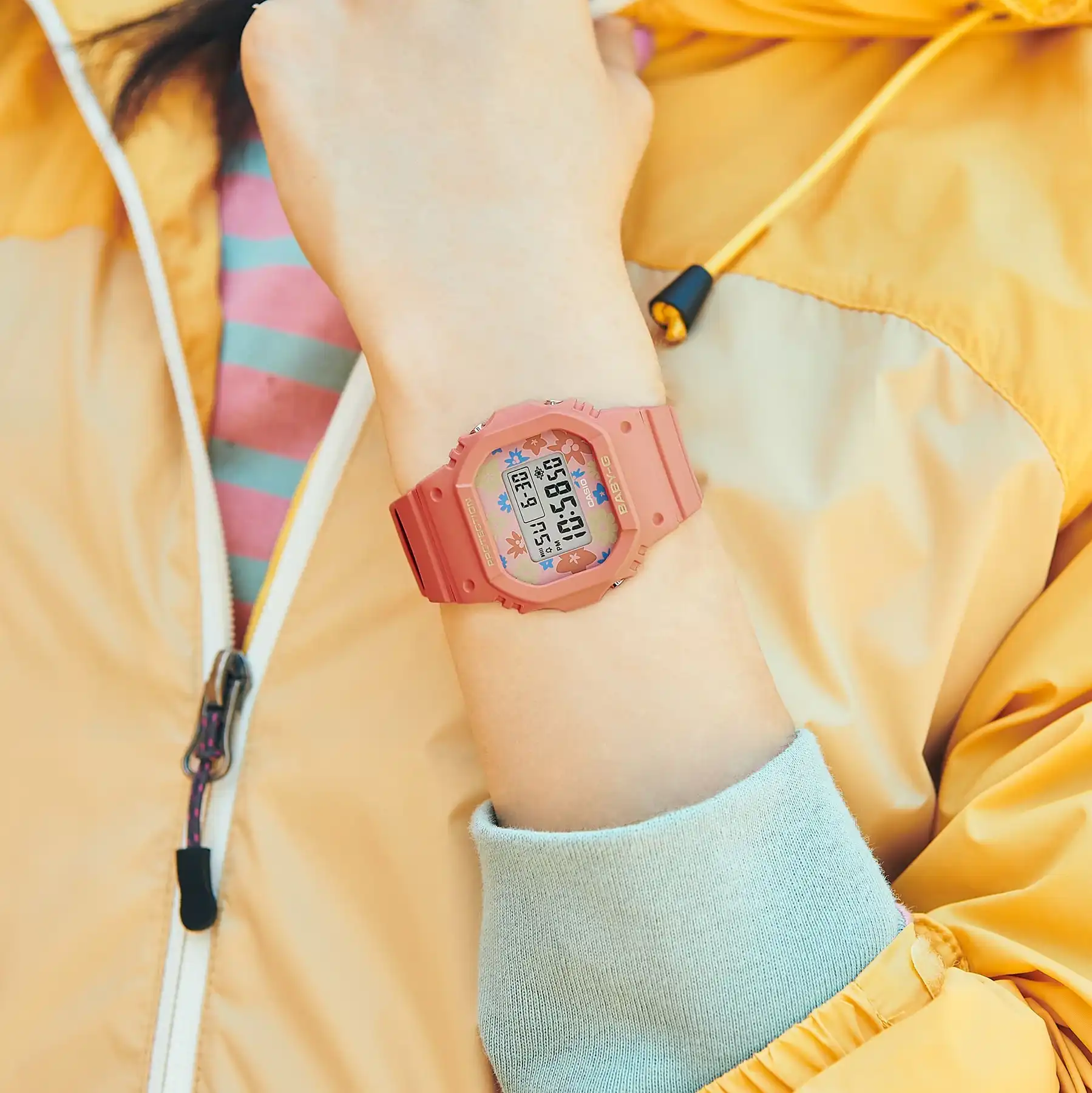 ساعة كاسيو بيبي جى للنساء ، رقمية، برتقالي BGD-565RP-4DR