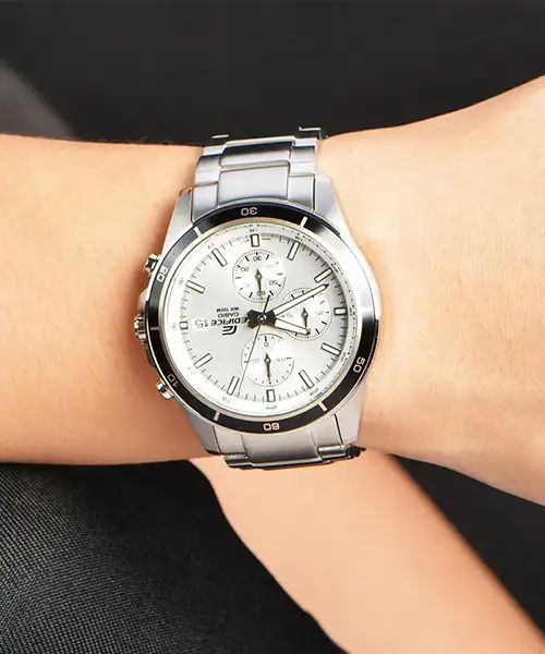 Casio Edifice Men's Round Stainless steel Strap Analog Wrist Watch, Silver , EFR-526D-7AVUDF