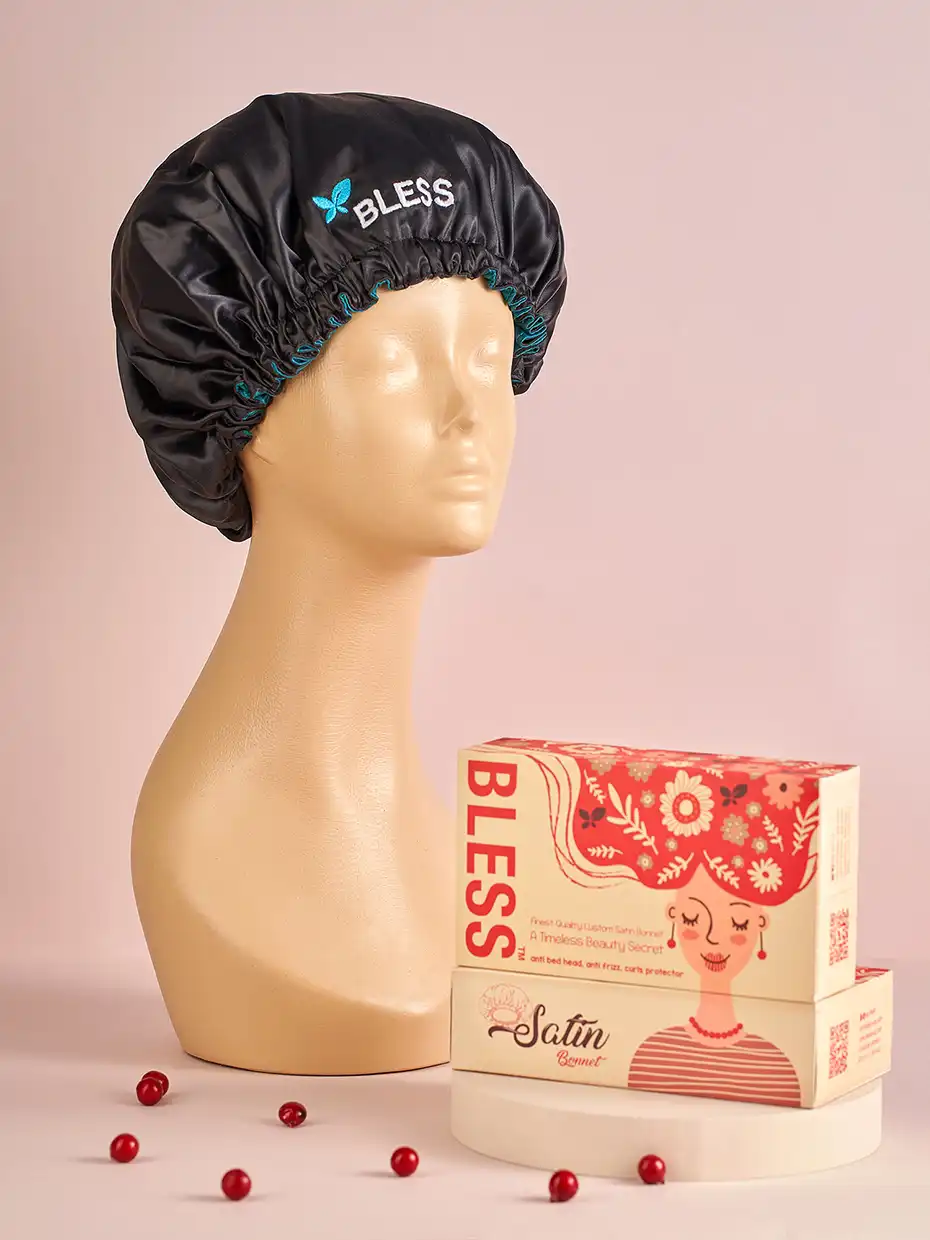 Bless satin bonnet black