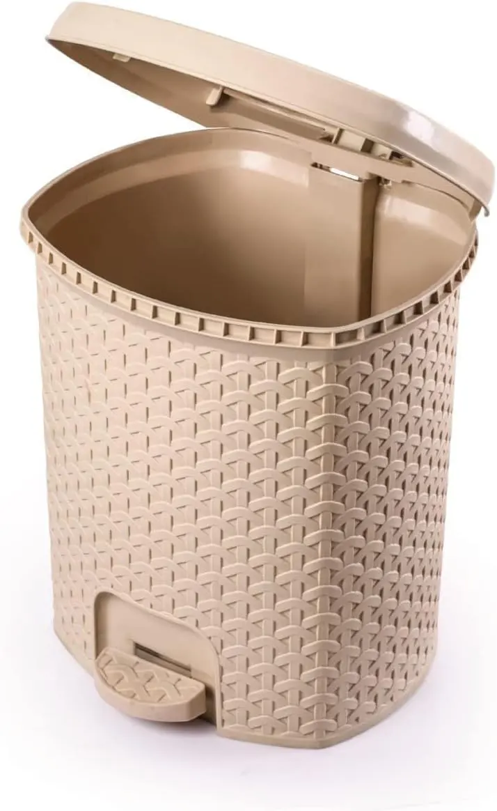 El Wataniya Rattan plastic wastebasket , size 3, beige