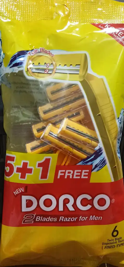 DORCO FOR MAN 5 BLADES RAZOR + 1 FREE YELLOW