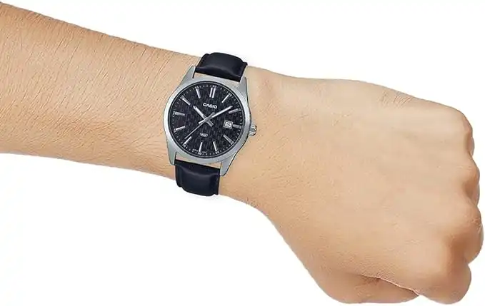 Casio Men's Watch, Analog, Leather Strap, Black MTP-VD03L-1AUDF