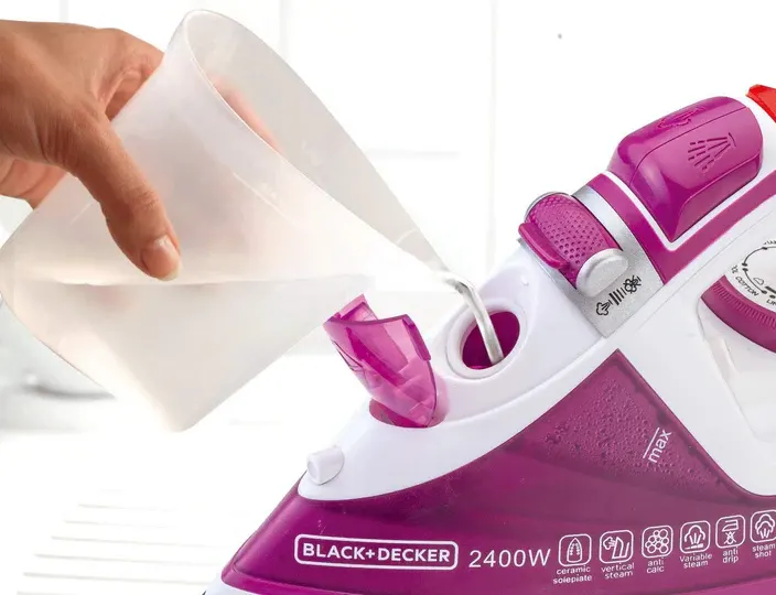 Black & Decker Steam Iron, 2400 Watt, Ceramic Soleplate, Purple, X2450 (With Ansia Warranty)