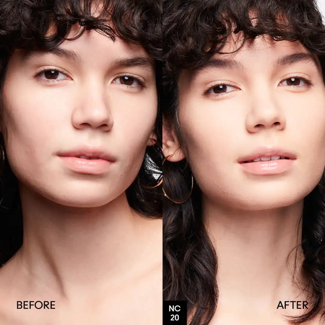MAC STUDIO FIX POWDER PLUS FOUNDATION, NC20