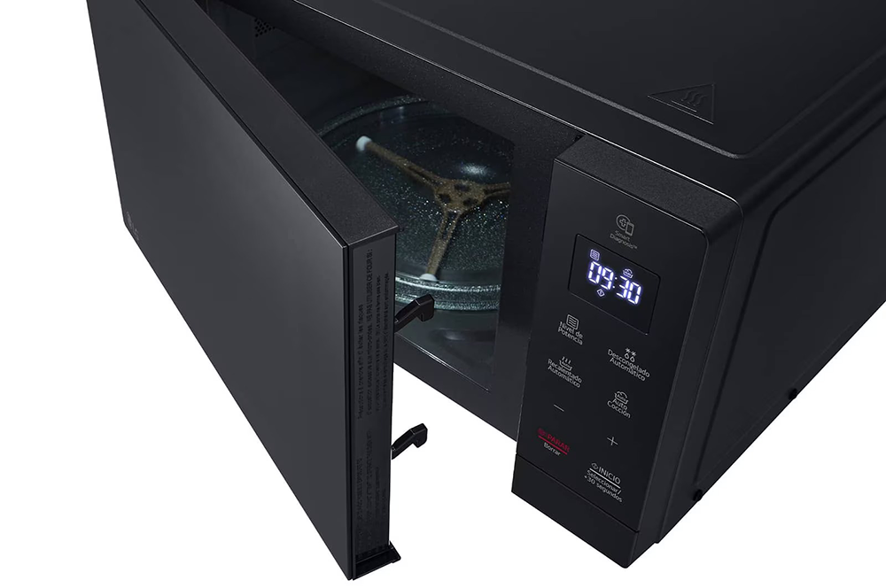 LG Microwave Neo Chef , 30 Liter, 900 Watt, Digital Screen, Black, MS3032JAS