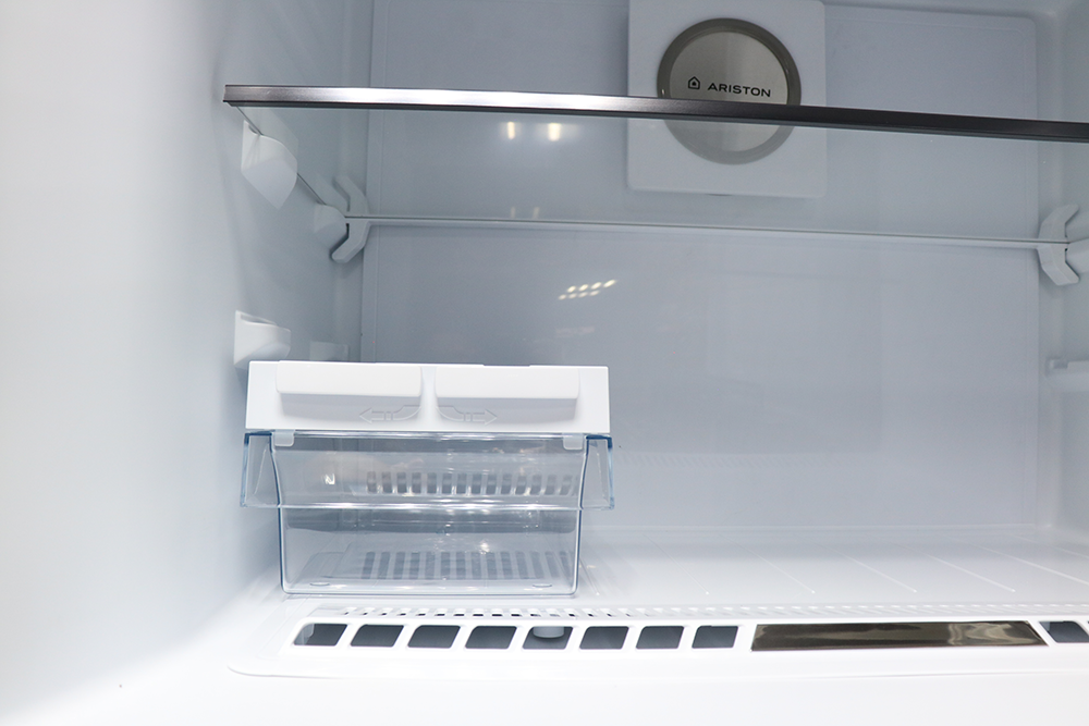 ثلاجة اريستون نوفروست ، 450 لتر ، 2 باب ، انفرتر ،  لون سيلفر  ، ART70F1452XNA