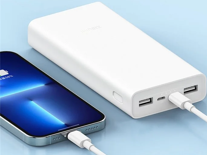 باور بانك شاومي ، 20000 مللي أمبير ، 22.5 وات ، USB-C ، شحن سريع ، أبيض ، PB2022ZM