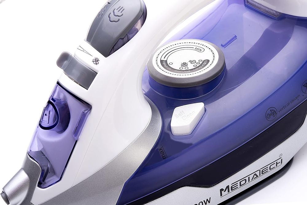 Media Tech Steam Iron , 2200 W , 250 ml , Ceramic Soleplate , White x Purple , MT-C2331