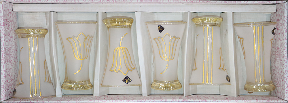 طقم كاسات الخواجة، 6 قطع، زجاج، حفر ذهبي