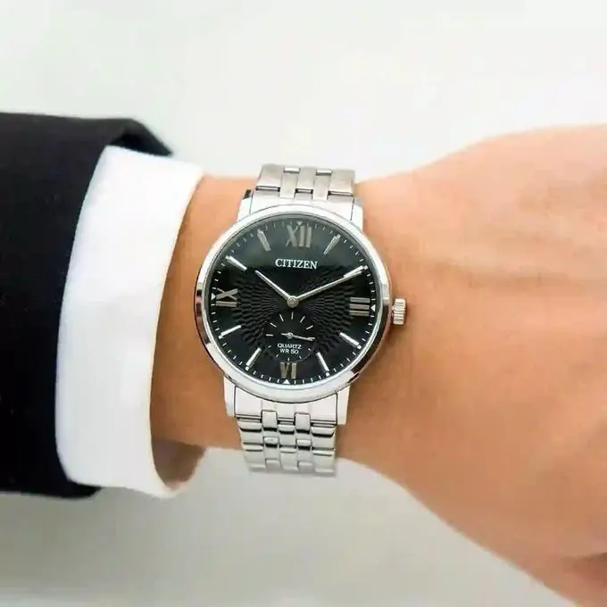 ساعة سيتيزن للرجال، ميناء أسود، عقارب دائرية، سوار  ستانلس ستيل فضي، ساعة يد تناظرية، فضية، BE9170-72E