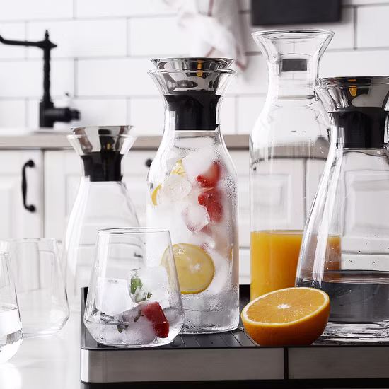 Water and juice bottle with lid, 1 liter capacity, clear glass, model 5215
