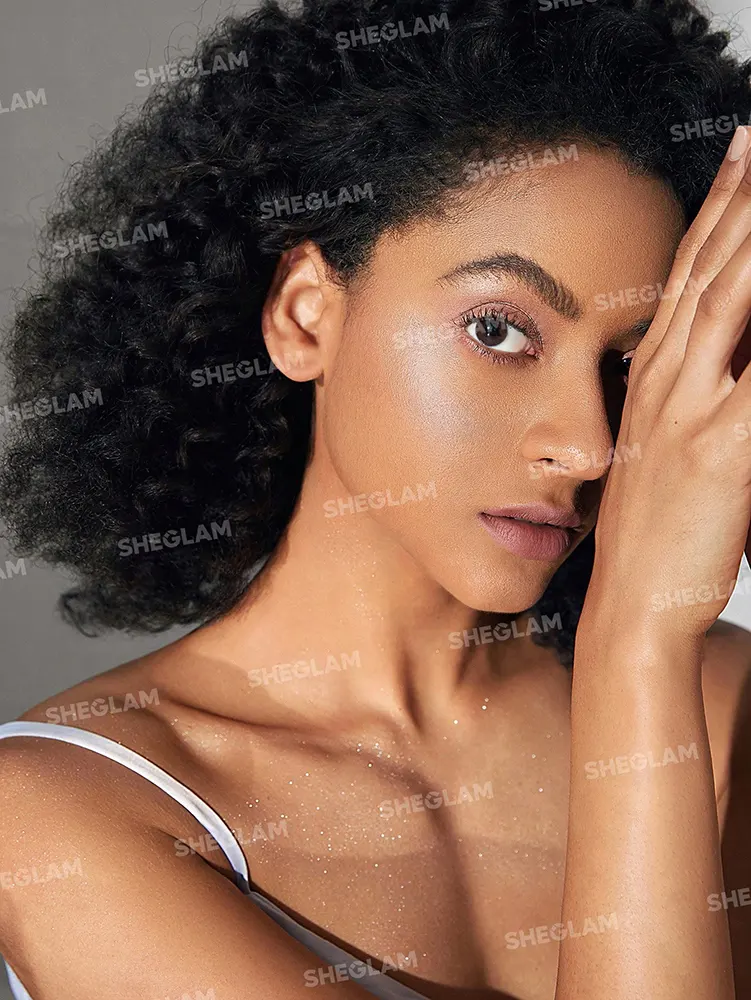 Sheglam Cosmic Crystal Mousse Highlighter, Moonbeam