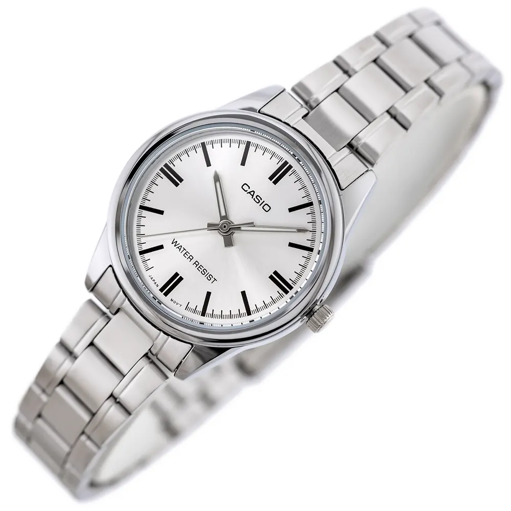 Casio Women's Watch, Silver Dial, Round Hands, Silver Stainless Steel Band, Analog Wrist Watch, Silver, Ltp-V005D-7A