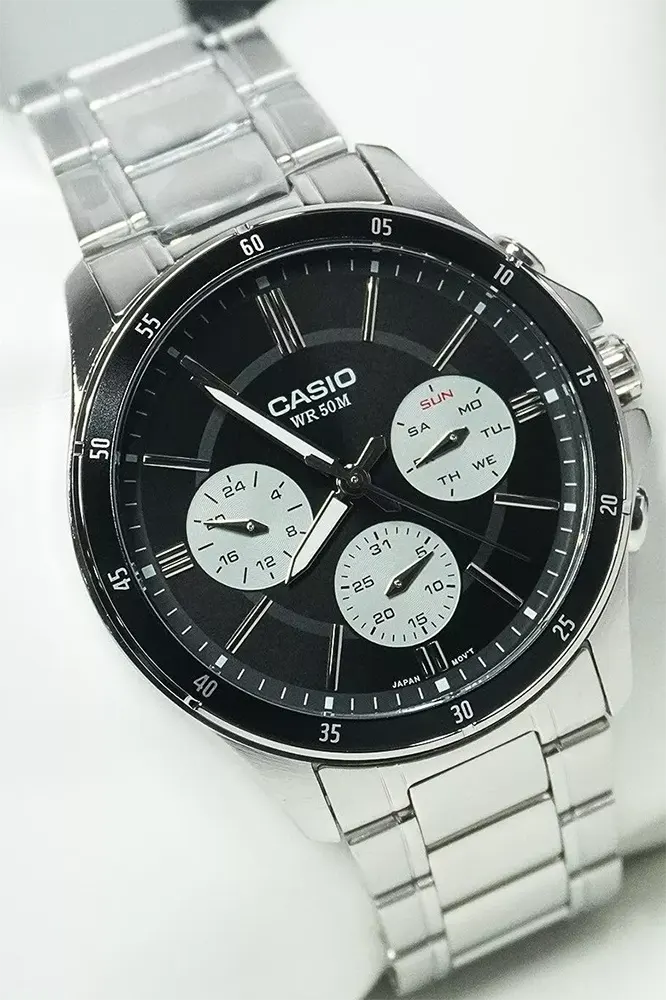 ساعة كاسيو للرجال، مينا اسود، عقارب دائرية، سوار ستانلس ستيل فضي، ساعة يد تناظرية، فضي، MTP-1374D-1A3V