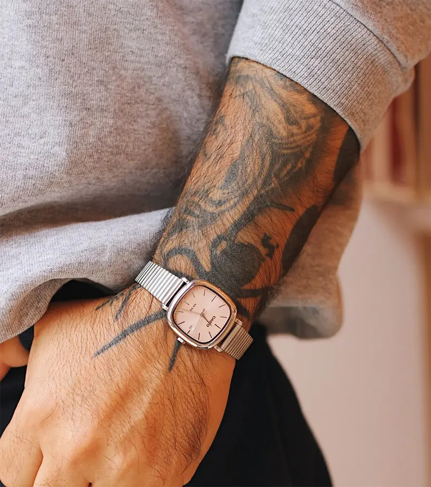 ساعة كاسيو للجنسين ، مينا بينك ، عقارب ، سوار ستانلس ستيل فضي، ساعة يد تناظرية، فضي، LTP-B166D-4AV