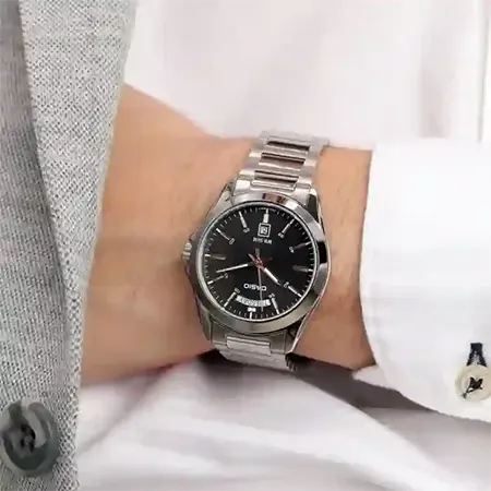 Casio Men's Watch, Black Dial, Round Hands, Silver Stainless Steel Band, Analog Wrist Watch, Silver, MTP-1370D-1A2VDF