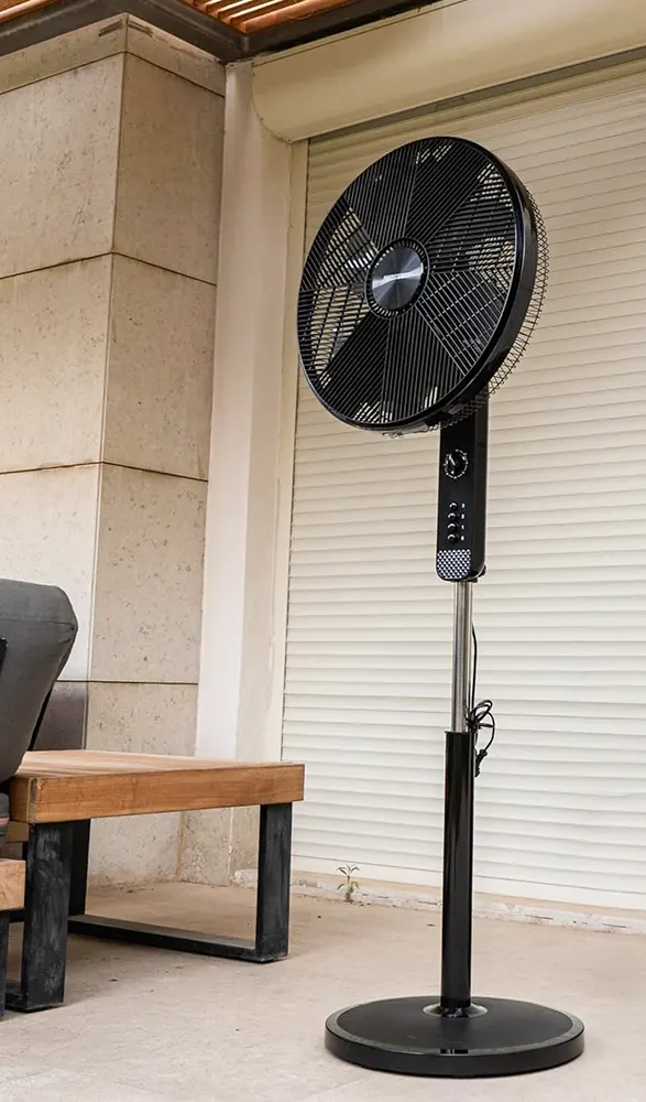 MediaTech Stand Fan, 18 Inch, 3 Speeds, 6 Blades, Black, MT-SF46M