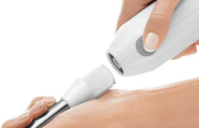 Bosch ErgoMixx Hand Blender, 600 Watts, 12 Speed Settings, 600 ml Beaker, with Chopper, White, MSM66120