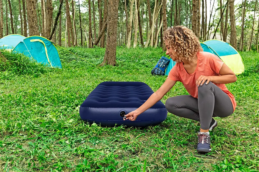 مرتبة نفخ هوائية فردية من بيست واي، مزودة بمنفاخ قدم مدمج، ارتفاع 28 سم، أزرق ،67223