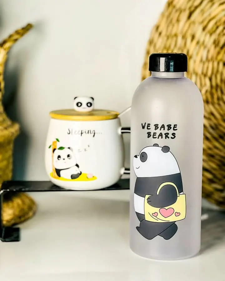Panda-shaped plastic refrigerator water bottle, 800 ml, twist cap