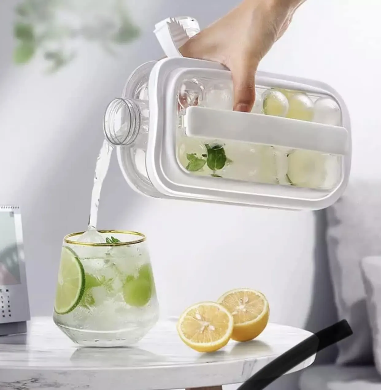 زجاجة قوالب كرات ثلج ، 63-6