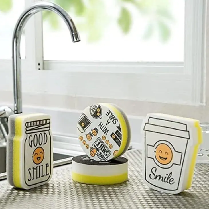 Smile Sponge Loofah, 4 Pieces