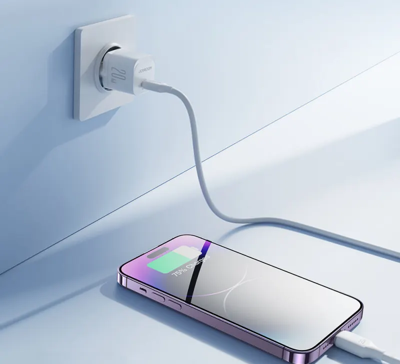 شاحن جوي روم ، 20 وات ، بتقنية PD ، مدخل Type - C ، أبيض ،  JR-TCF02