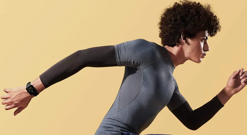 ساعة أمازفت بيب يو برو الذكية، بلوتوث 5.0، شاشة تعمل باللمس 1.51 بوصة، مقاومة للماء، بطارية 230 مللي أمبير، أسود