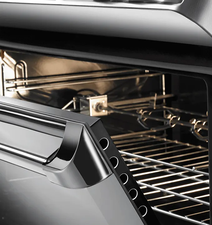 بوتاجاز يونيفرسال شارك سوفت، 5 شعلة، 60x90 سم، حوامل زهر، امان كامل، تايمر تاتش، مروحة فرن، شواية مع موتور، استانلس، 9605K