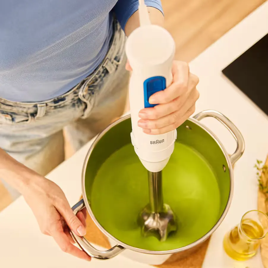 هاند بلندر براون مالتي كويك 3، 700 واط، مفرمة سعة 350 مل، أبيض، MQ30202MWH (مع ضمان راية)